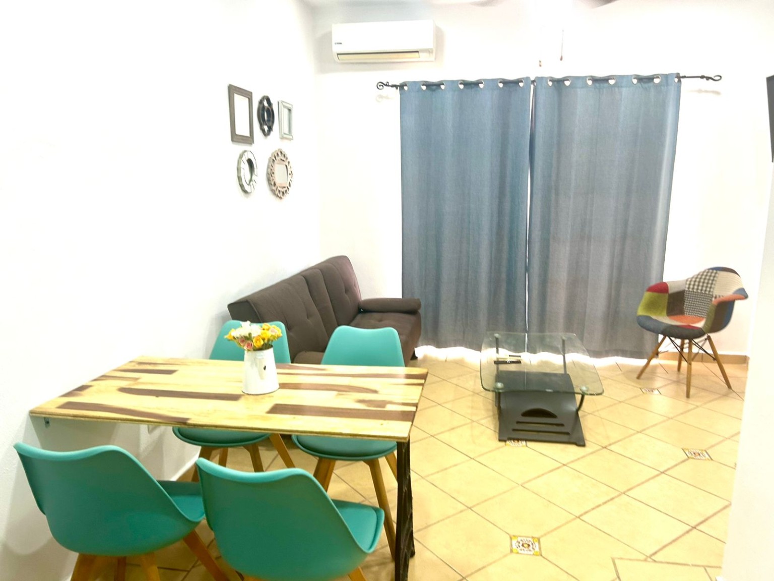 Sala comedor de Condo Pequeño Agave