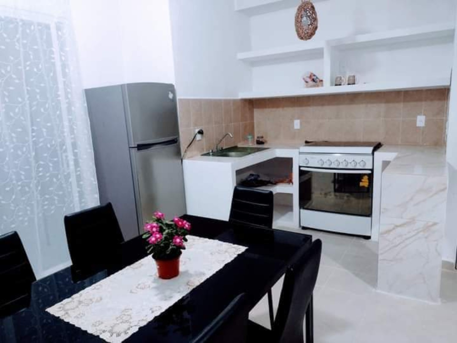 Cocina equipada de la casa